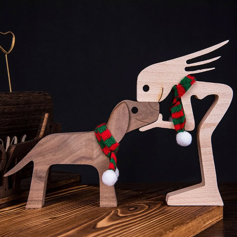 Süße Tierfigur aus Holz, handgeschnitzt, perfekte Dekoration für ein gemütliches Ambiente.