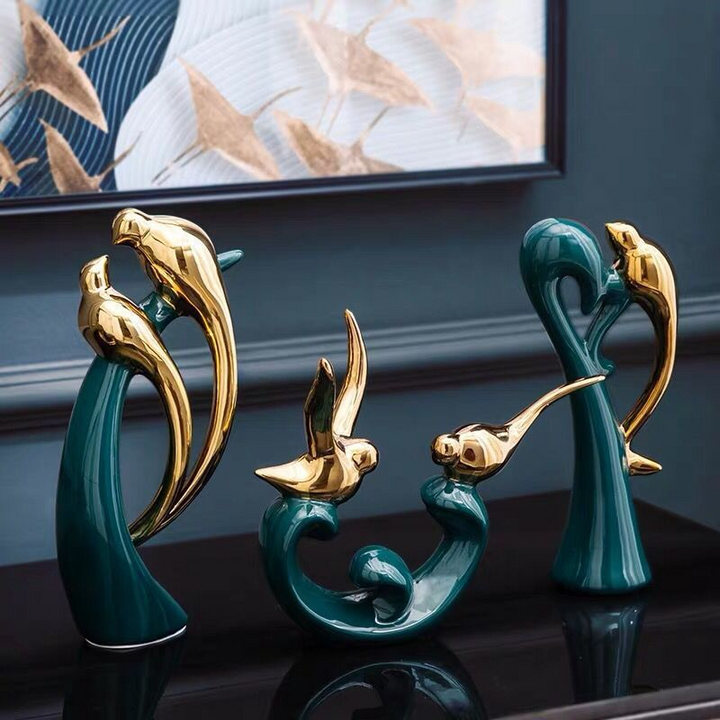Handgefertigte Keramik Vogelpaare goldgrün, romantische Dekoration für Wohnzimmer & Zuhause.