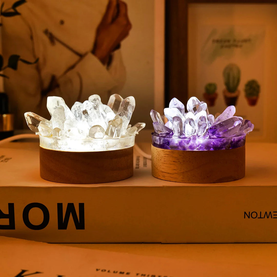 Handgefertigte Naturstein Kristalllampe für Feng Shui & Wellness, ein einzigartiges Wohnaccessoire zur Entspannung.