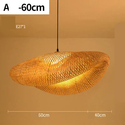 Meisterhaft handgefertigte Rattan Lampe, einzigartige Pendelleuchte für Ihr natürliches Zuhause.