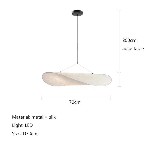 Elegante Deckenlampe aus Seide, handgefertigt, ideal als stimmungsvolle Esszimmerlampe.