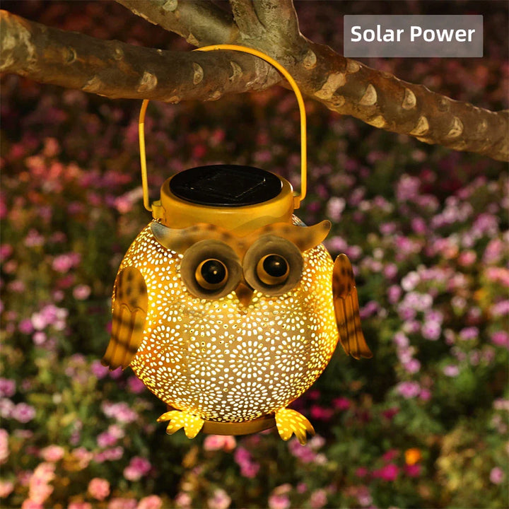 Handgefertigte Solar Eule Gartenleuchte aus Metall, ideal für stimmungsvolle Außenbeleuchtung und Gartendeko.