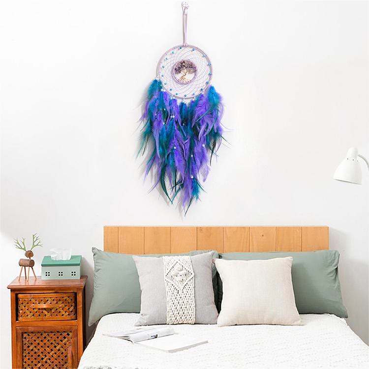 Boho Lebensbaum Traumfänger mit Amethyst, Rosenquarz & Federn. Handgemachte Wanddekoration.