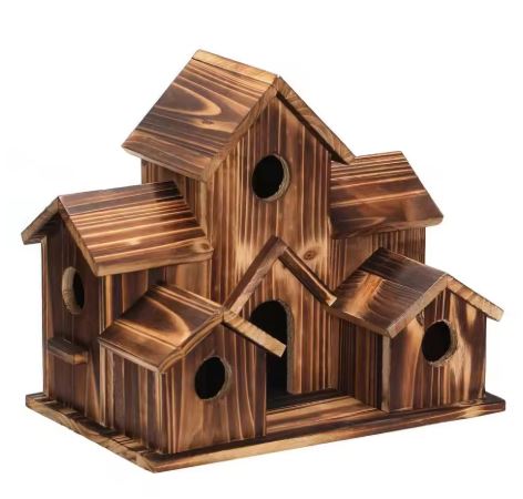 Handgefertigtes Vogelhaus aus Holz mit 6 Eingängen. Bietet Nistplatz & Schutz für Wildvögel im Garten.