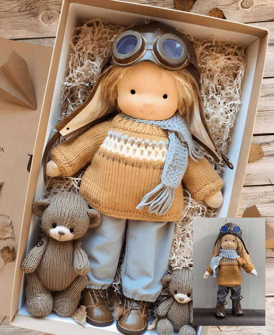 Handgemachte Stoffpuppe für Kinder, weicher Kuschelfreund & Spielzeug aus Naturmaterialien, tolles Babygeschenk.