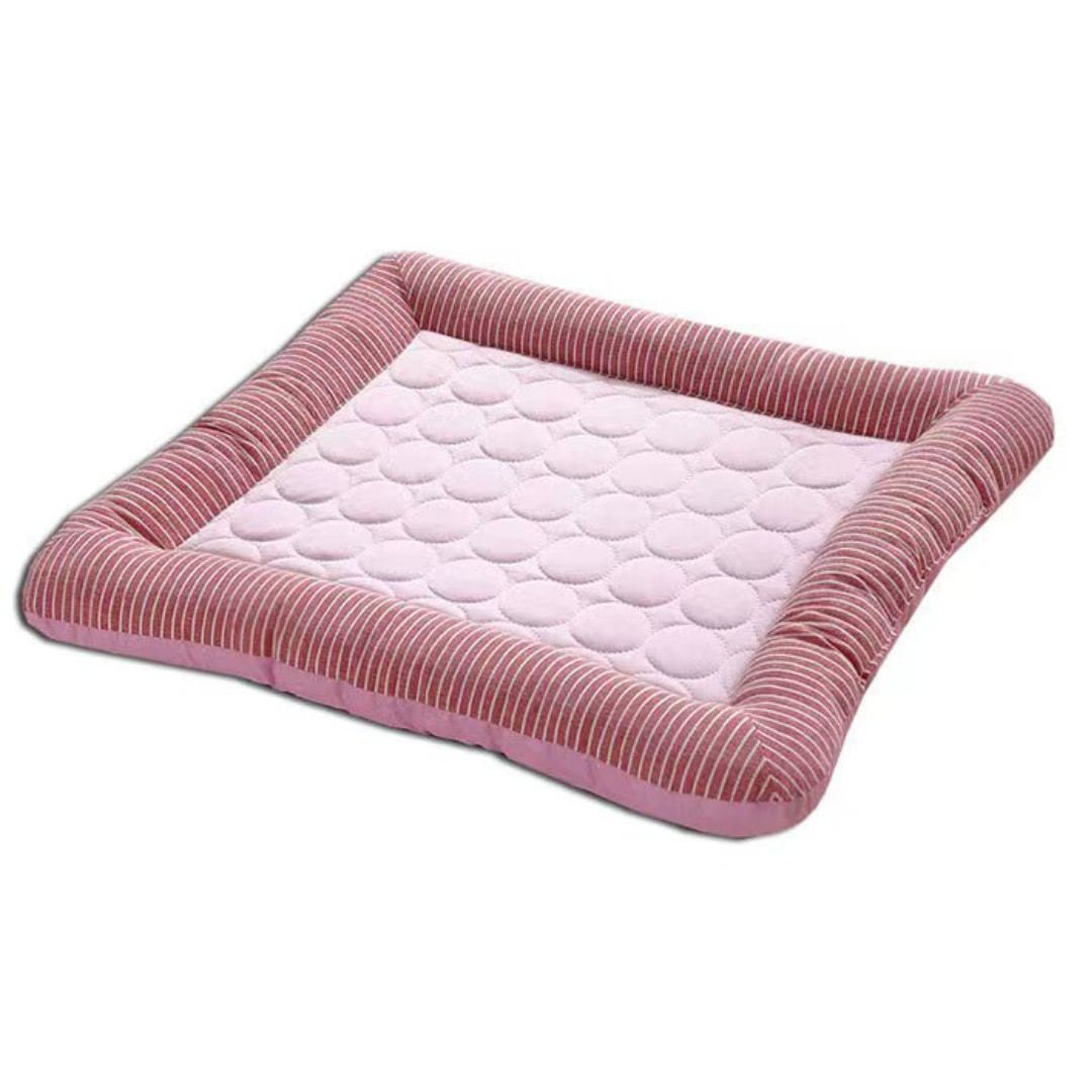 Selbstkühlende ChillPaws Hundematte & Katzenmatte. Sorgt für angenehme Abkühlung und Entlastung im Sommer.