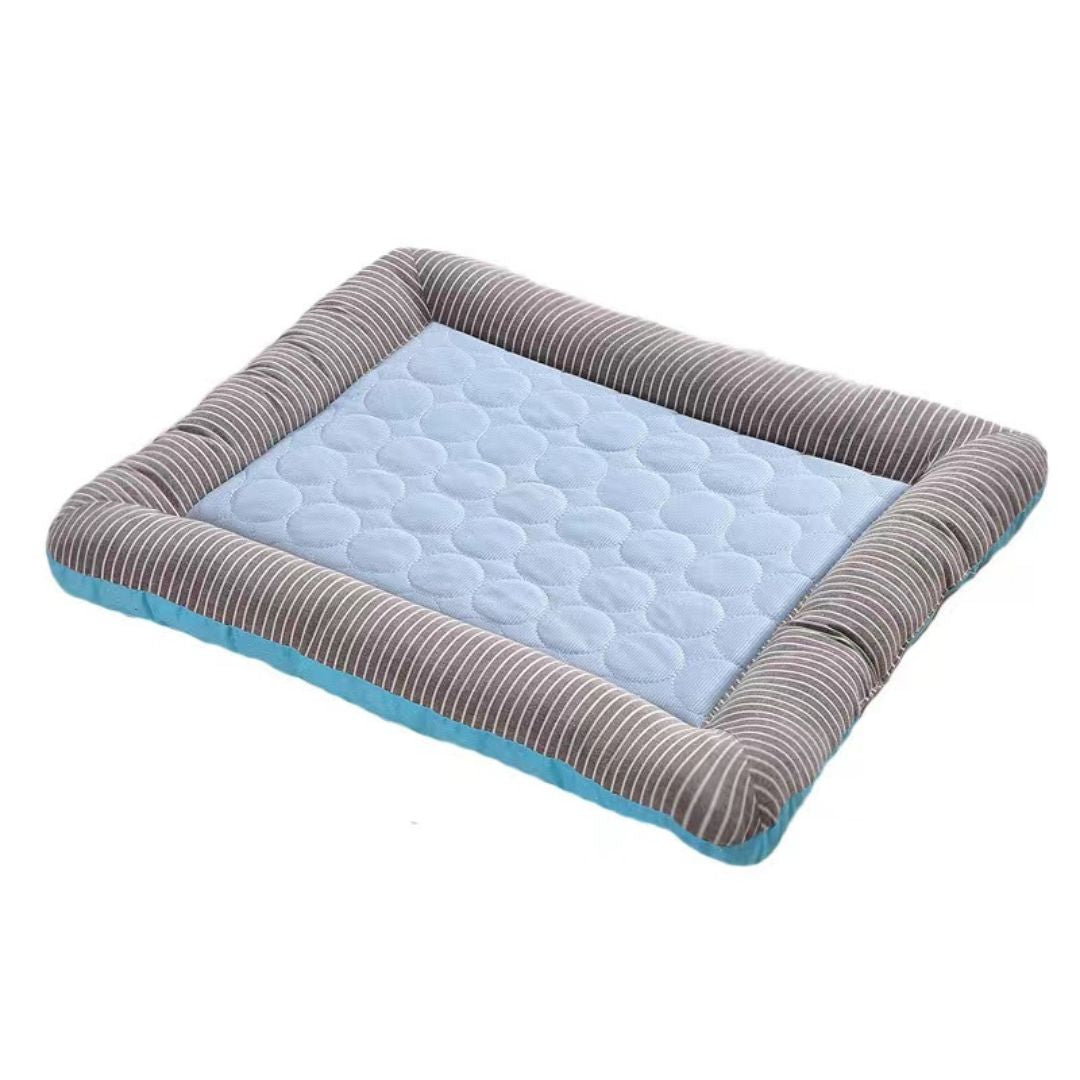 Portable Haustier Kühlmatte: Ideale Sommer-Abkühlung für Hunde & Katzen. Perfekt für Zuhause & unterwegs.