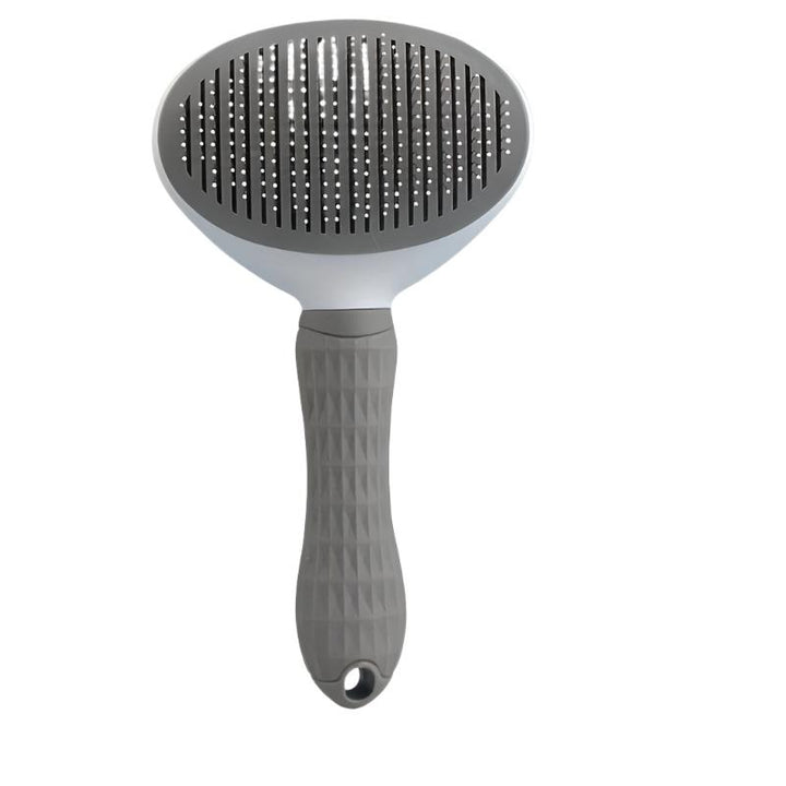 Glücklicher Hund genießt die entspannende Fellpflege mit der sanften FurFree Comb Haustierbürste.
