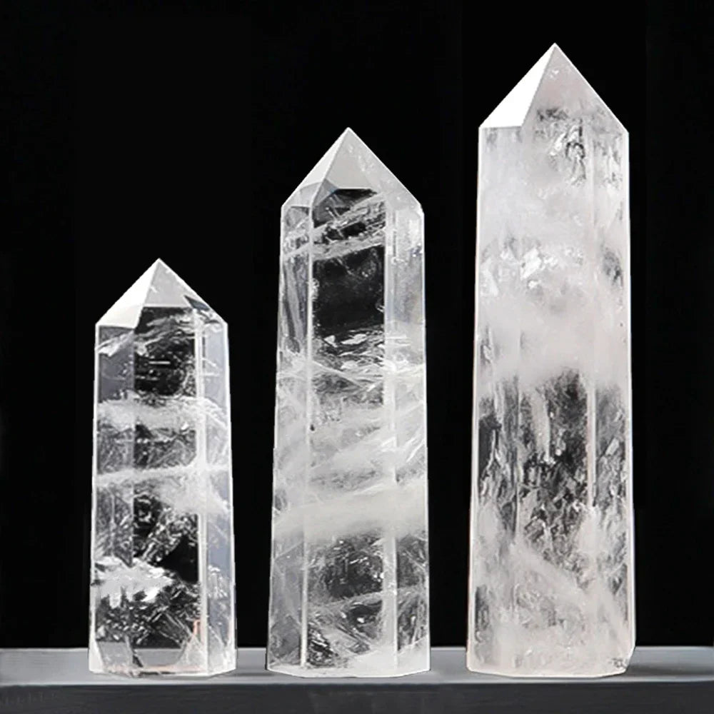 Energiegeladener Naturstein Obelisk, perfekter Heilstein für Chakra-Ausgleich & Raumharmonie.