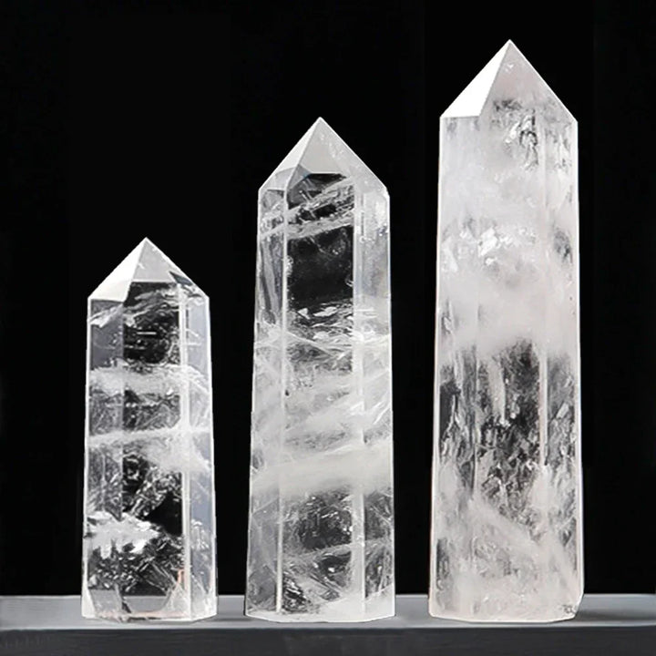 Energiegeladener Naturstein Obelisk, perfekter Heilstein für Chakra-Ausgleich & Raumharmonie.