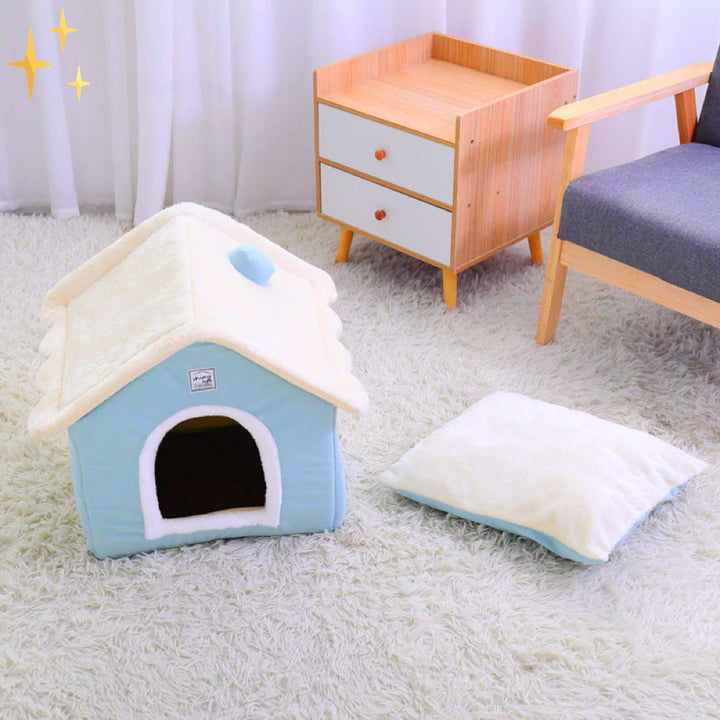 Weiches Haustierhaus aus Stoff in Hellblau, als Hundebett und Katzenbett, gemütlicher Schlafplatz für Entspannung.