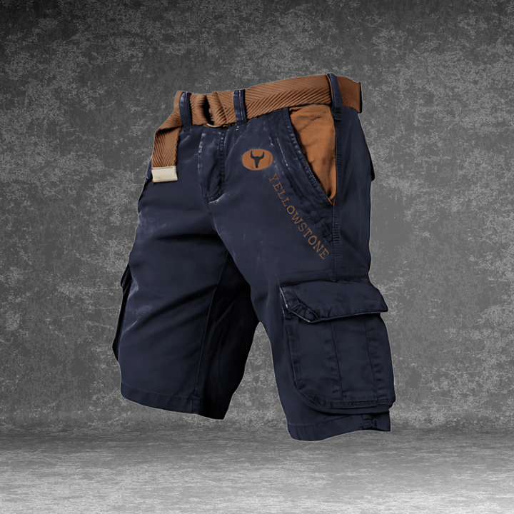 Nahaufnahme der strapazierfähigen MAVERICK Herren Cargo Shorts, atmungsaktiver Stoff, perfekt für Outdoor-Aktivitäten.