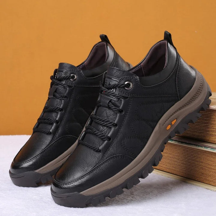 Herren Freizeitschuhe, handgenäht, braun. Bequem, rutschfest & ideal für Outdoor.
