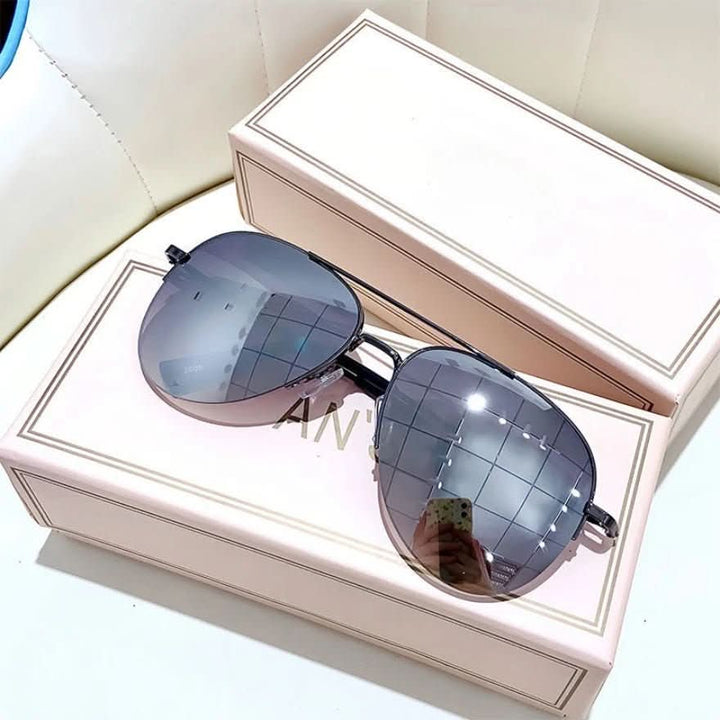 Herren Pilotensonnenbrille mit UV400-Schutz, Verlaufsgläsern und modernem Pilotenstil.