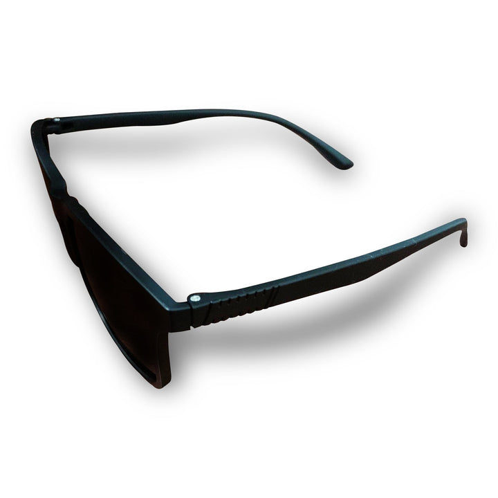 Polarisierte Herrensonnenbrille mit effektivem UV-Schutz und Blendschutz. Perfekt für Sommer & Outdoor-Aktivitäten.