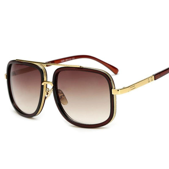 Komfortable Herren Sonnenbrille, polarisiert, für entspannte Outdoor-Erlebnisse & UV-Schutz.