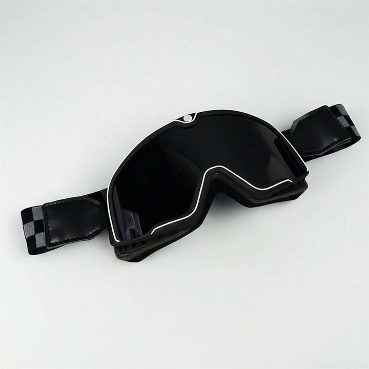 Herren Motorrad-Schutzbrille im Vintage-Stil, UV- & Windschutz, vielseitig einsetzbar beim Fahren.