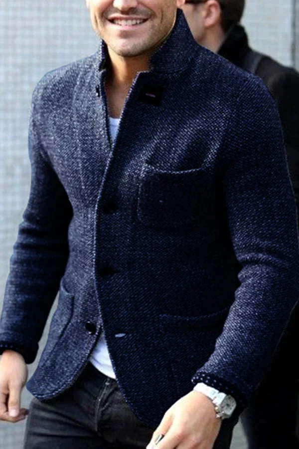 Stilvolle Herren Retro Strickweste, vielseitig kombinierbar. Vintage-Herbstmode als Casual-Weste oder Oberbekleidung.