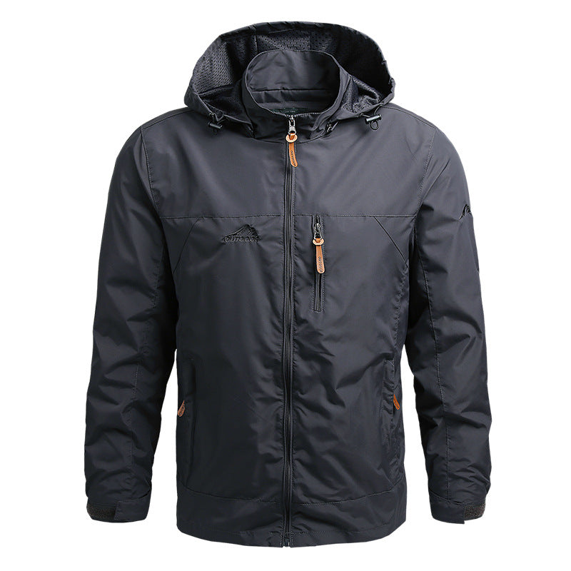 Komfortable Herren Softshelljacke, warm und atmungsaktiv, winddicht für kühle Tage im Freien. Ideal für aktive Männer.