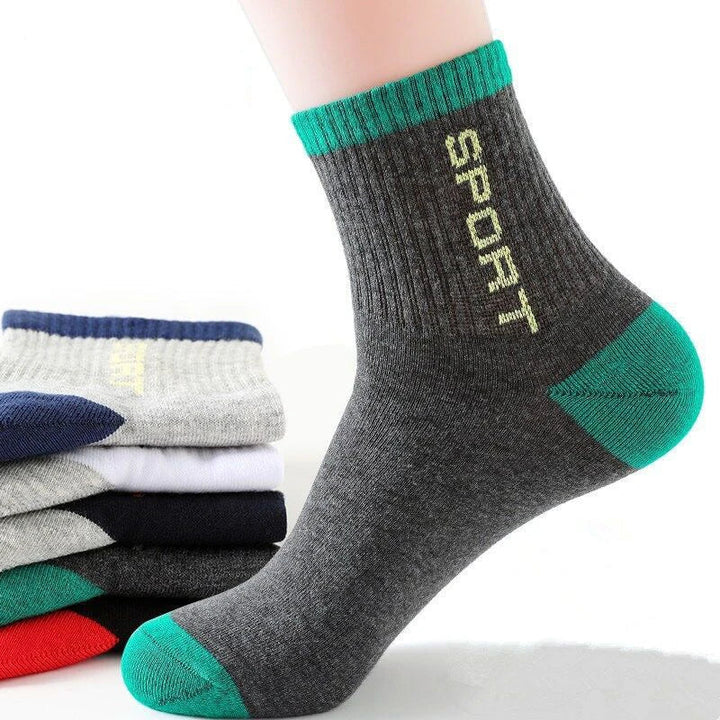 Perfekte Fusspflege mit diesen atmungsaktiven & rutschfesten Herren Sportsocken. 10 Paar für Komfort.