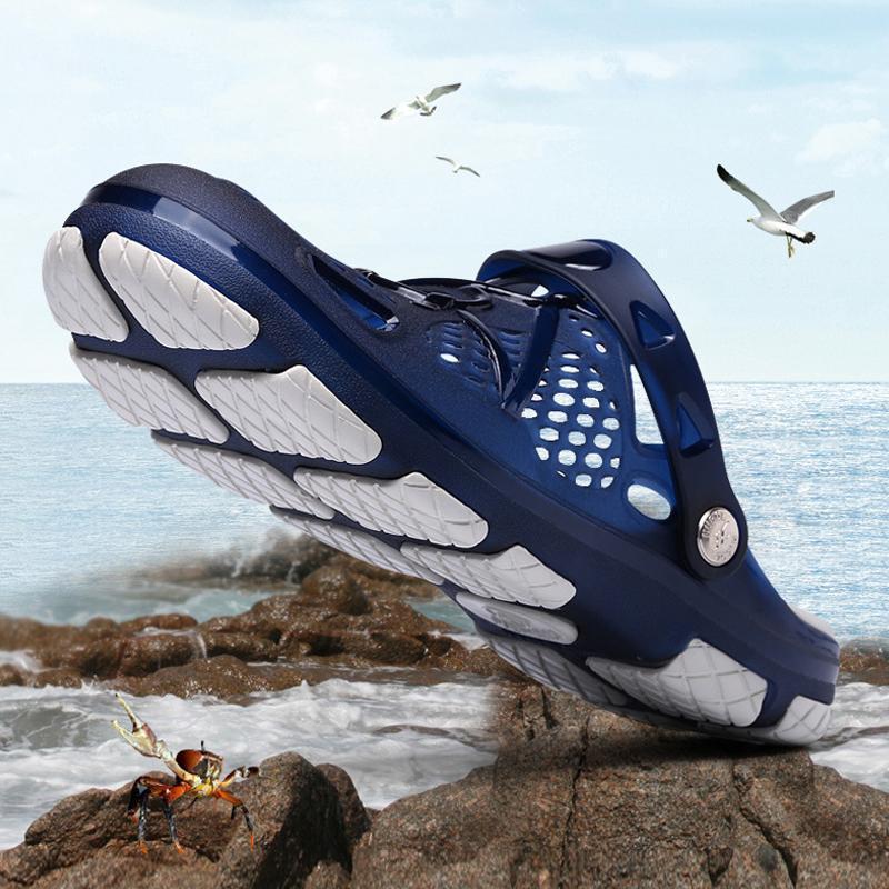 Herren Strandsandalen in Dunkelblau, atmungsaktiv und leicht, komfortabel für Sommer & Outdoor-Aktivitäten.