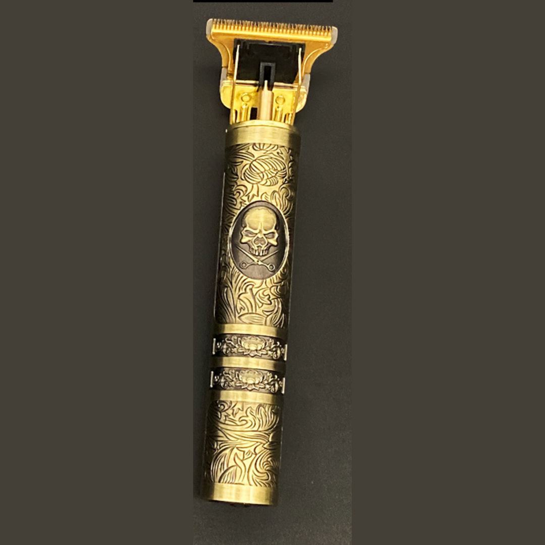 Hochwertiger Herren Vintage Haarschneider mit Totenkopf. Präzisions-Trimmer für exaktes Bart- & Haar-Styling.