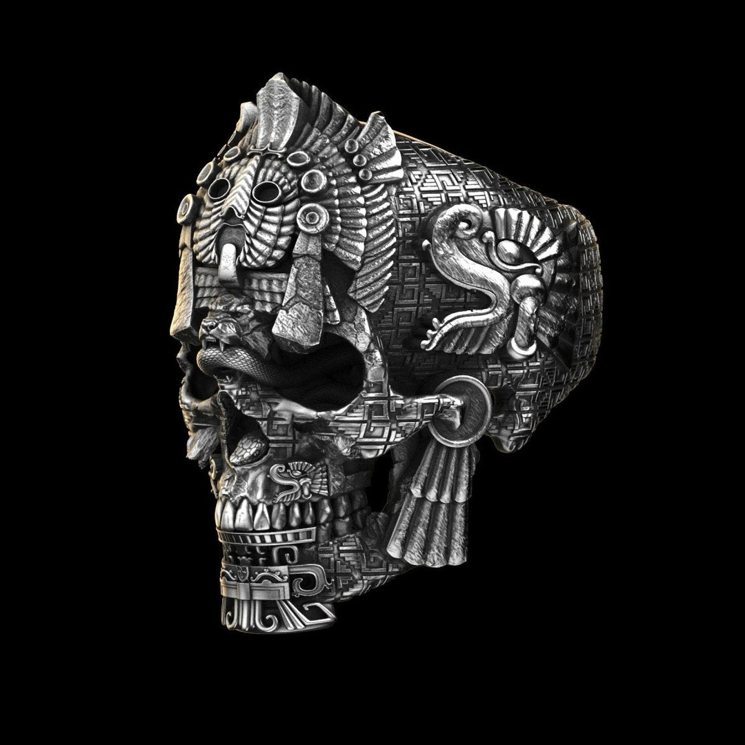 Herrenring Totenkopf aus edlem 925 Sterlingsilber, detailliertes Design. Kühnes Statement-Schmuckstück für Männer.