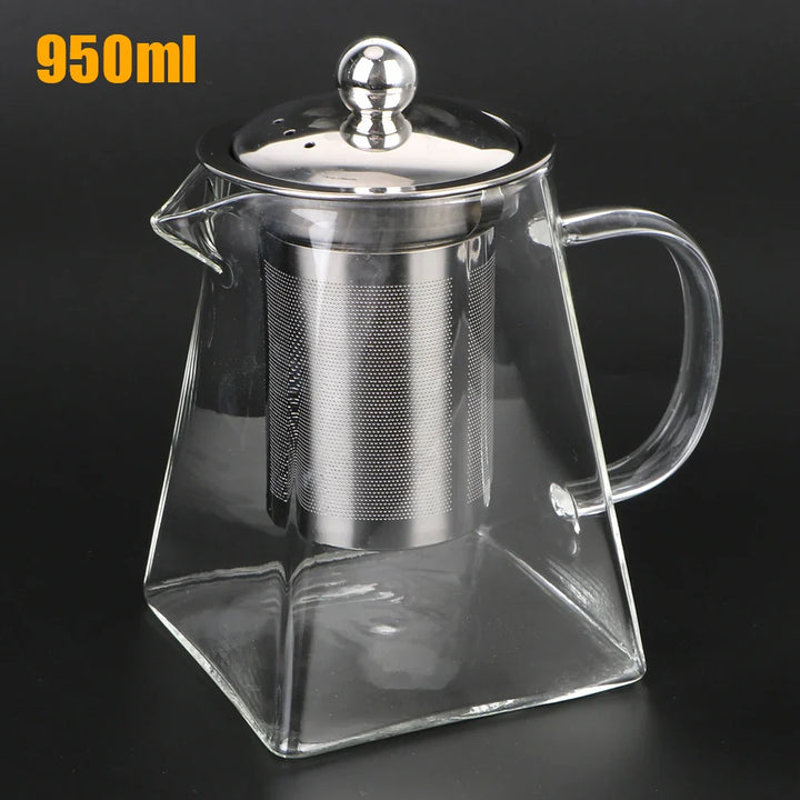 Edle Glas-Teekanne für lose Teeblätter. Ihr klares Design passt in jede moderne Küche. Spülmaschinenfest.