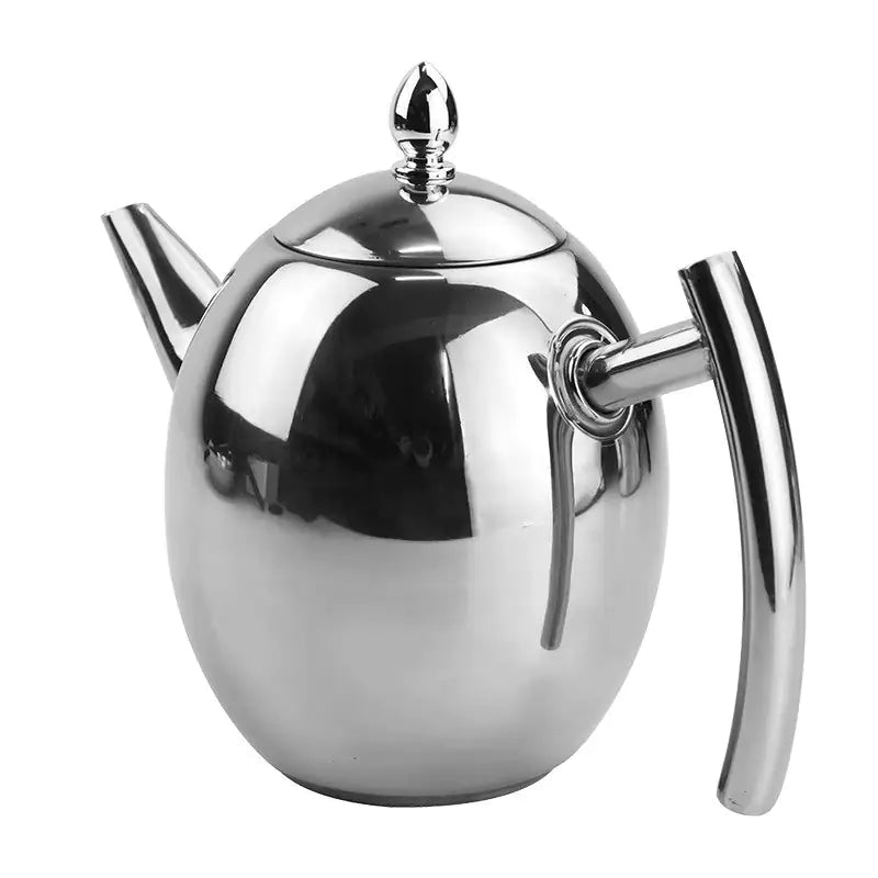 Detailansicht der glänzenden Edelstahl-Teekanne mit herausnehmbarem Teesieb für aromatischen Teegenuss.