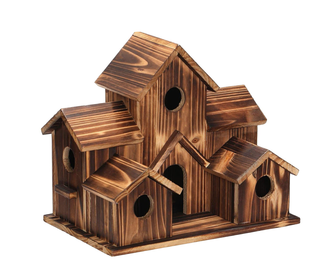 Holz-Nistkasten für Gartenvögel. Ideal als sicherer Brutplatz im Garten oder auf dem Balkon.