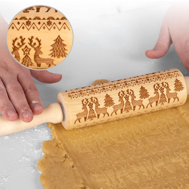 Originelle Holz-Teigrolle, ein tolles Geschenk für Backfans. Perfekt für festliches Weihnachtsgebäck.