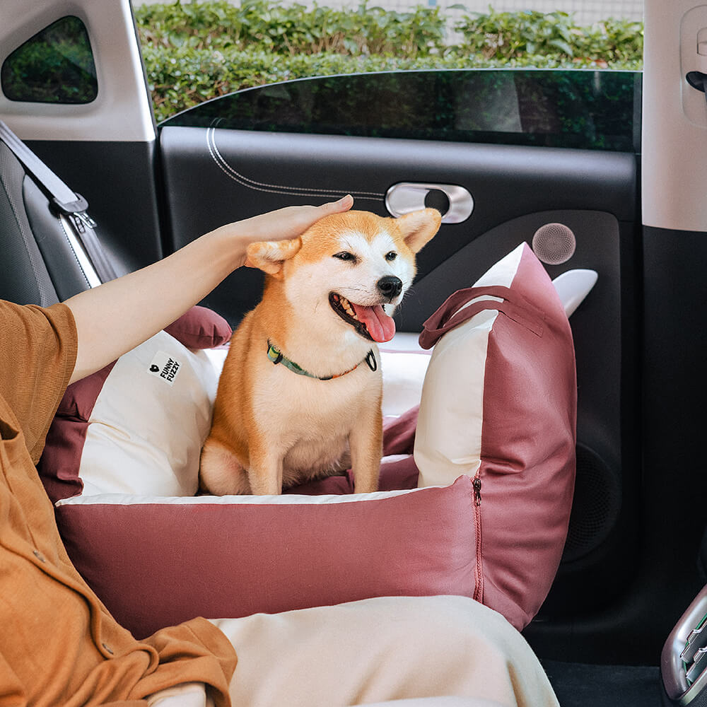 Hunde Autobett mit Gurtbefestigung, maximale Sicherheit für Ihren Hund im Fahrzeug.