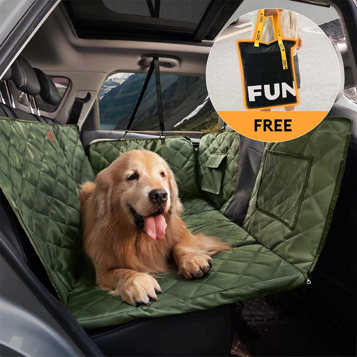 Hunde Autositzverlängerung für sichere & komfortable Reisen. Wasserdicht & faltbar für den Rücksitz.