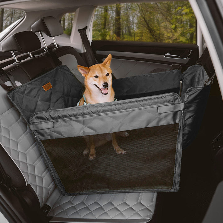 Hunde Autositzverlängerung, robust & faltbar. Schützt den Rücksitz und sorgt für Komfort des Hundes.
