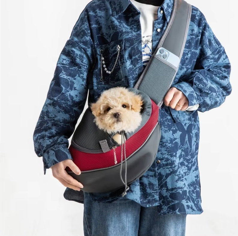 Hunde- & Katzen-Tragetasche für sicheren Autotransport. Atmungsaktiv, bequem für kleine Haustiere unterwegs.