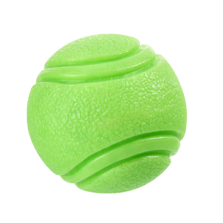 Hundespielzeug: Schwimmender Gummiball mit Quietschfunktion. Robustes Wasserspielzeug für interaktiven Spielspaß.