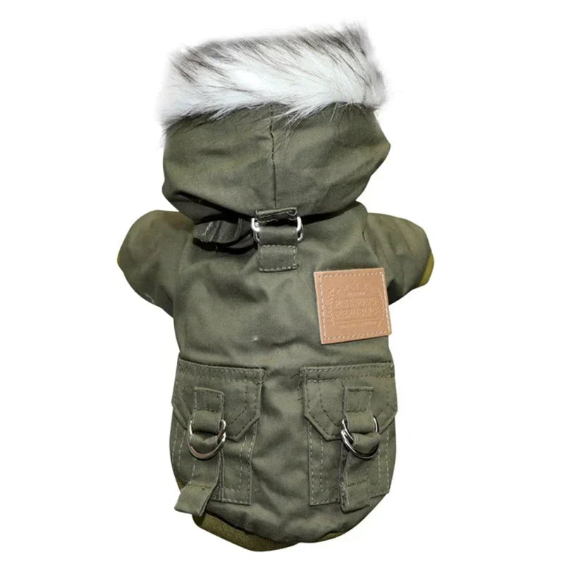 Ergonomische Hunde-Winterjacke FrostPaws mit angenehmer Passform. Bietet maximale Bewegungsfreiheit & Wärme im Winter.