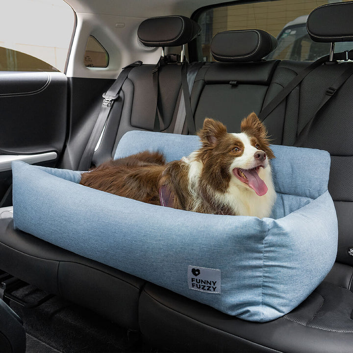 Gemütlicher Reisepolster-Sitz für Hunde, ideal für Urlaubsfahrten & Alltag.