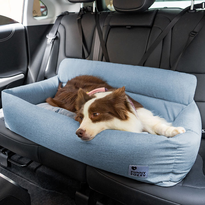 Strapazierfähiger Hundeautositz, schützt Polsterung und bietet Sicherheit.
