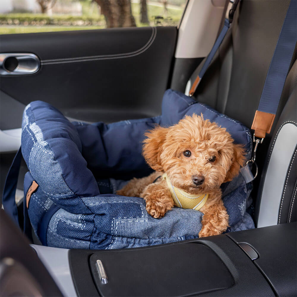 Hundeautositzbett mit abnehmbarem Denim Patchwork Bezug für einfache Reinigung und Hygiene.
