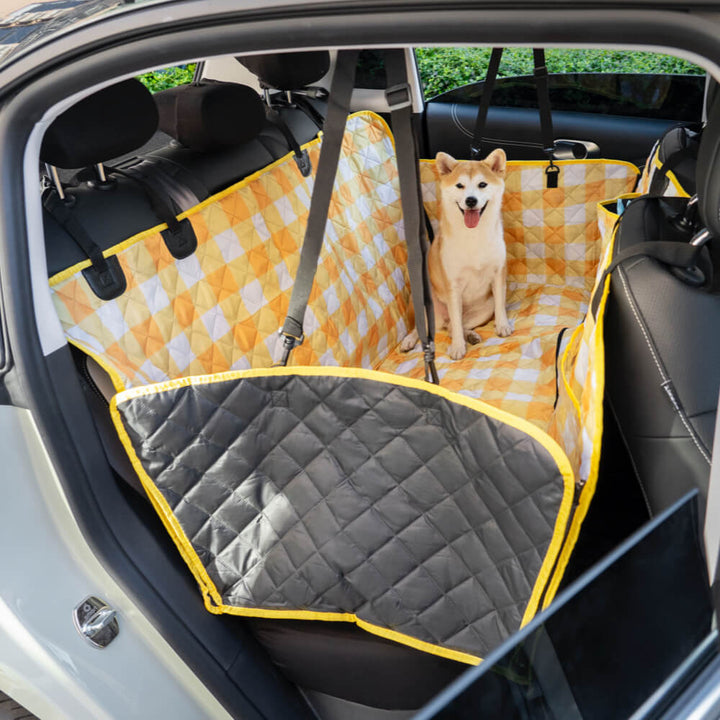 Sicherer & komfortabler Hundeautositzbezug, macht jede Autofahrt zum Vergnügen für Hund & Halter.