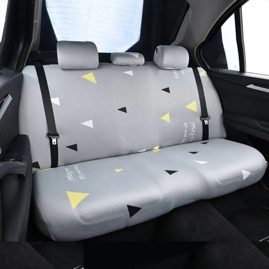 Robuste Hundedecke für die Auto-Rückbank. Bewahrt das Auto vor Hundehaaren, Schmutz und Nässe. Sauberes Reisen.