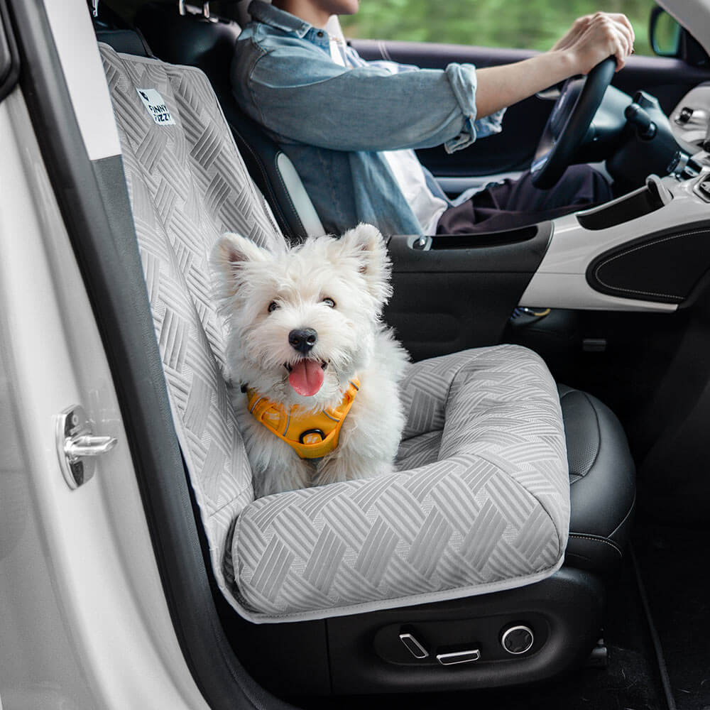 Stabiles Hundesitzbett für Auto mit Kühlfunktion; Schutz und Komfort für Hunde.