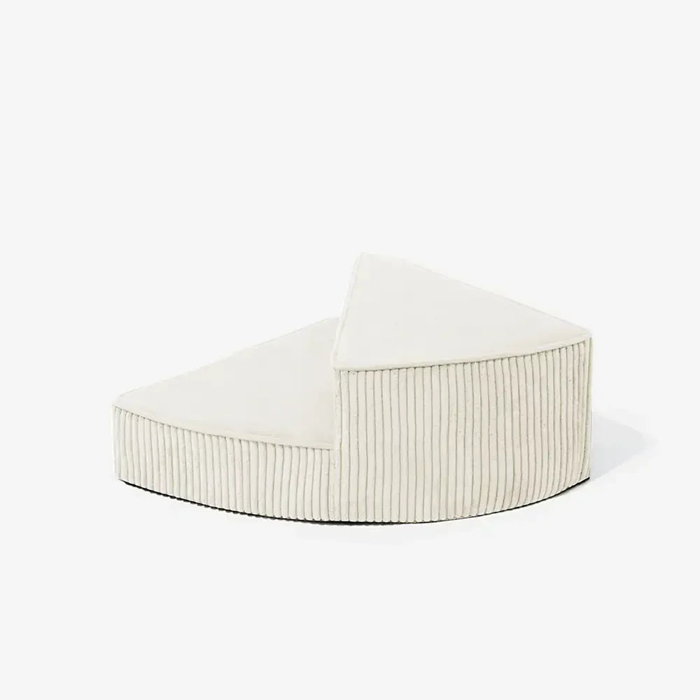 Waschbare Haustiertreppe aus Cord, platzsparendes Design, für maximalen Tierkomfort.