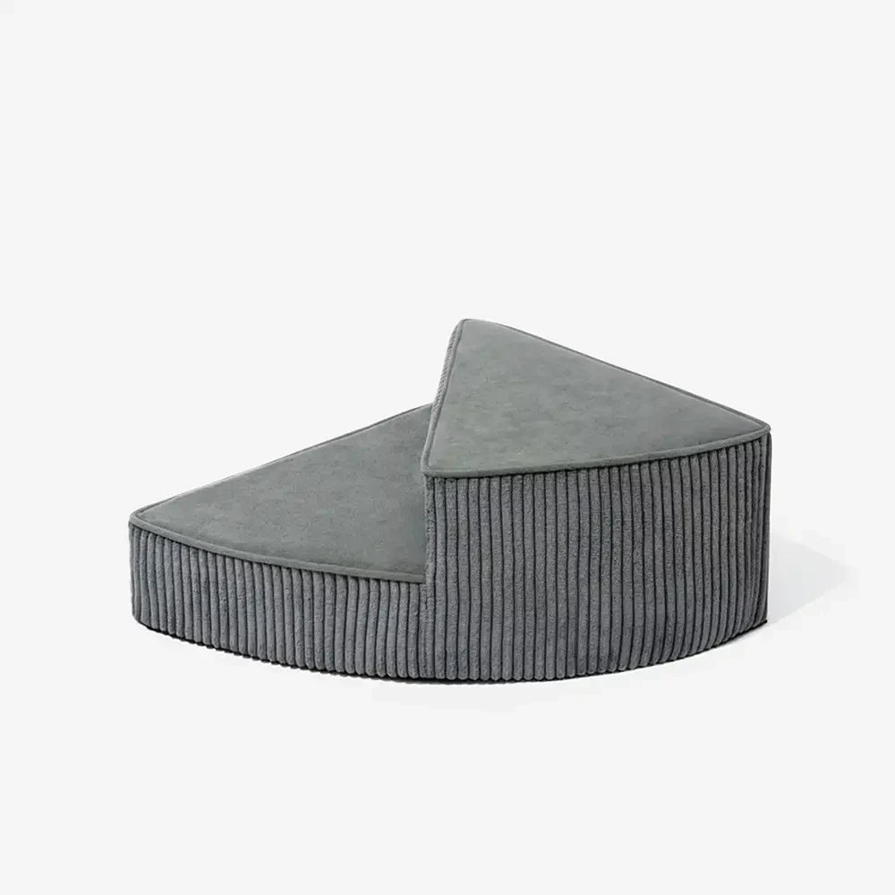 Platzsparende Cordtreppe für Hunde & Katzen, Gelenkentlastung & Tierkomfort.