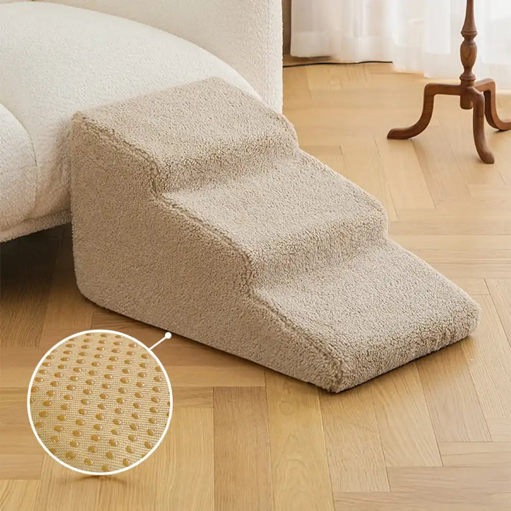 Gelenkschonende Hundetreppe für kleine & alte Hunde, als sichere Kletterhilfe zum Sofa.