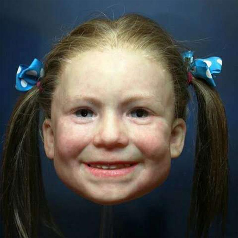 Gruselige, hyperrealistische Maske aus hautsicherem Latex für Halloween- und Kostümpartys.