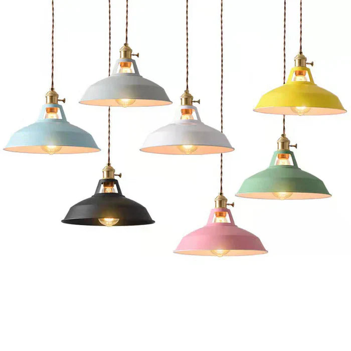 Deckenlampe im Retro-Design IronGlow, ideal als Esszimmerlampe oder für moderne Küchen.