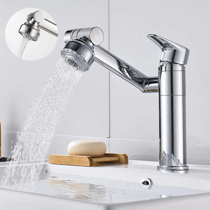 Eleganter Edelstahl-Wasserhahn mit 360° Schwenkbereich und praktischer Sprühfunktion für die moderne Küche.