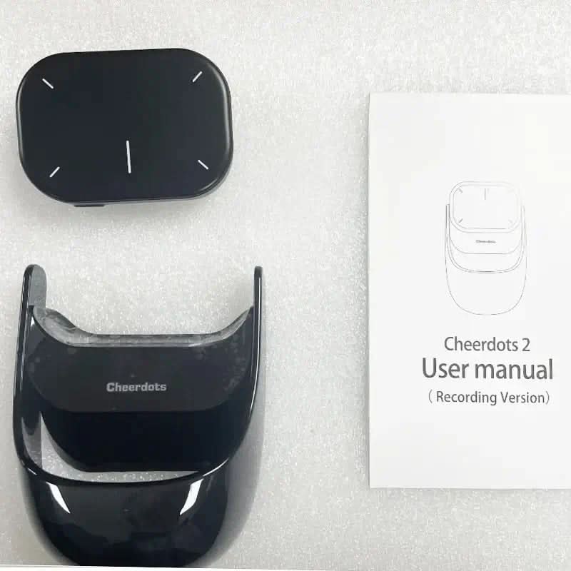 Ergonomische KI-Luftmaus 2025 in Benutzung. Komfortable kabellose Computermaus mit Sprachsteuerung und Gesten.